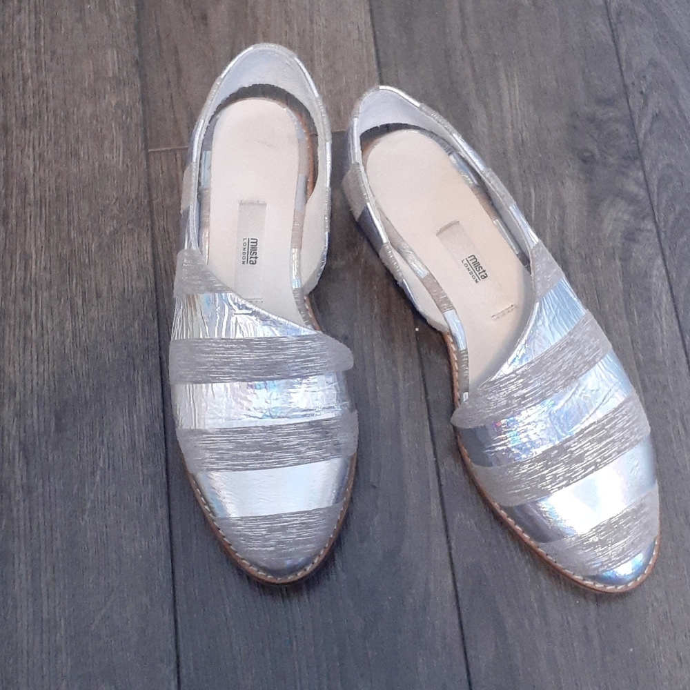 Miista London flats